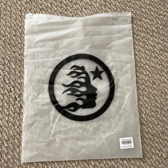 Brand new hellstar shirt - Picture 7 of 7